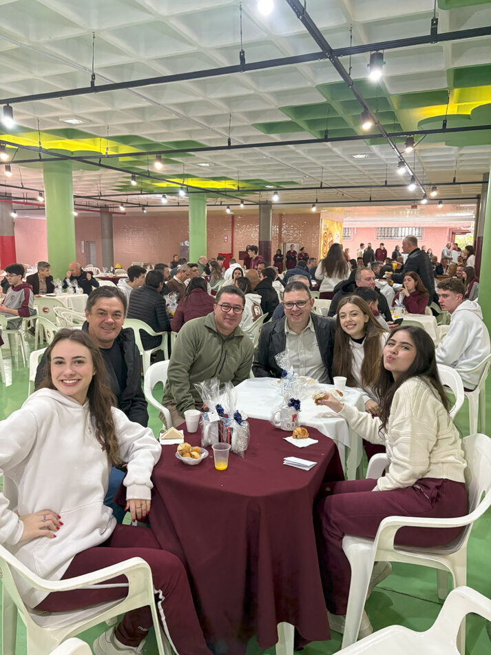 Café com o Meu Pai celebra laços e momentos especiais no Colégio São Bento