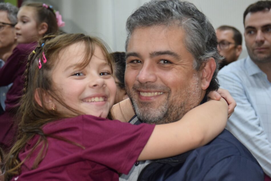 Homanagem aos Pais do 1º, 2º e 3º ano do Ensino Fundamental Anos Iniciais